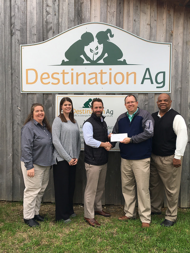 The Harley Langdale, Jr. Foundation Inc., continued its support of Destination Ag at ABAC’s Georgia Museum of Agriculture with a recent gift to the ABAC Foundation. On hand for the check presentation were (l-r)): Kelly Scott, Sara Hand, and Garrett Boone with ABAC’s Georgia Museum of Agriculture along with Donnie Warren and Greg Powell of the Harley Langdale, Jr. Foundation, Inc.